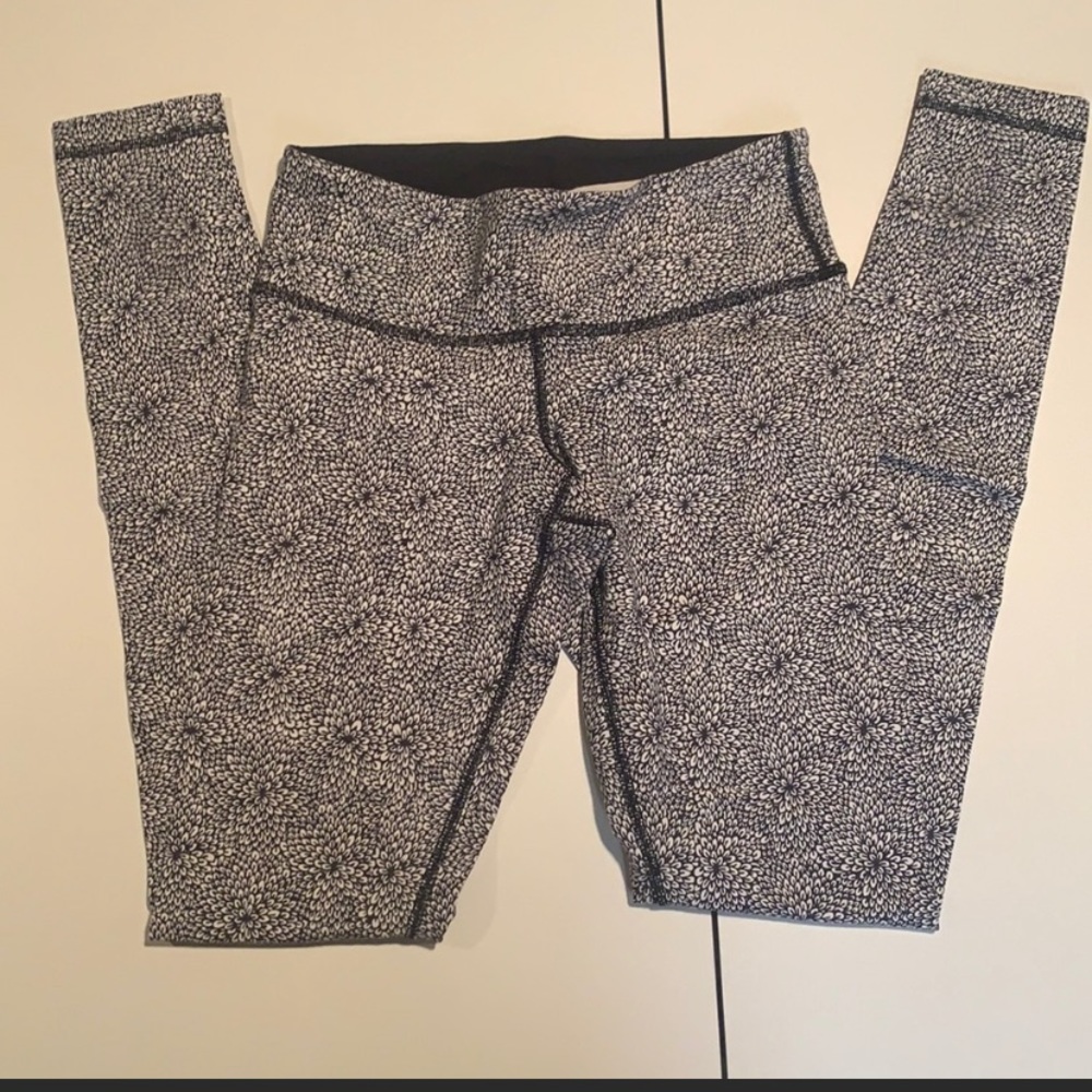 Lululemon Athletica Flower Print Legging